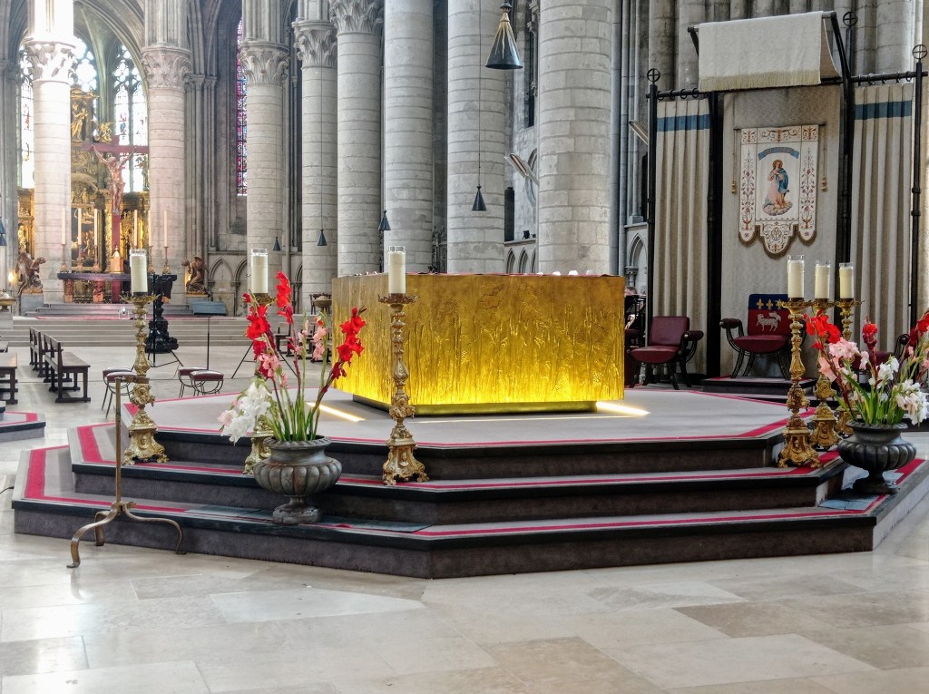 Nuestras misas necesitan aire fresco